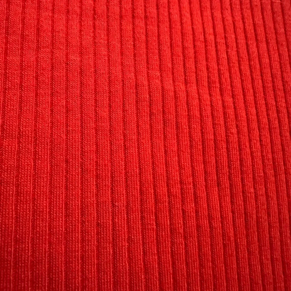 EUC Full Circle size large v-neck red crop top ribbed - Picture 5 of 5